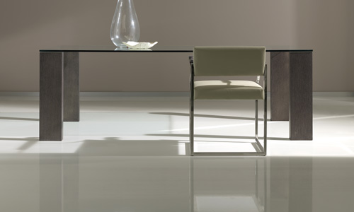 Comedores de diseño - Mesa Comedor sobre cristal templ, pies roble ... Comedores de diseño - Mesa Comedor sobre cristal templ, pies roble ...